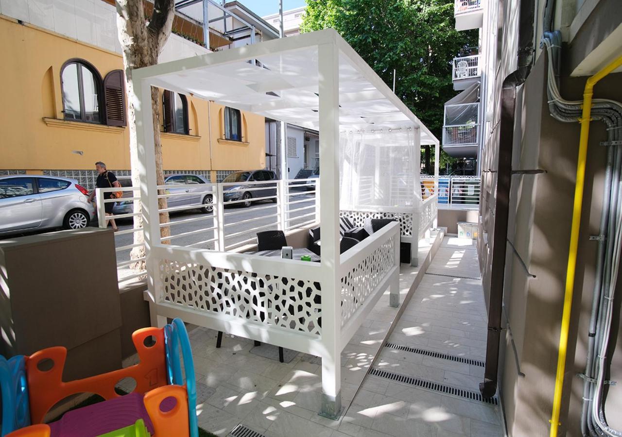 Chiama Hotel Rimini Bagian luar foto
