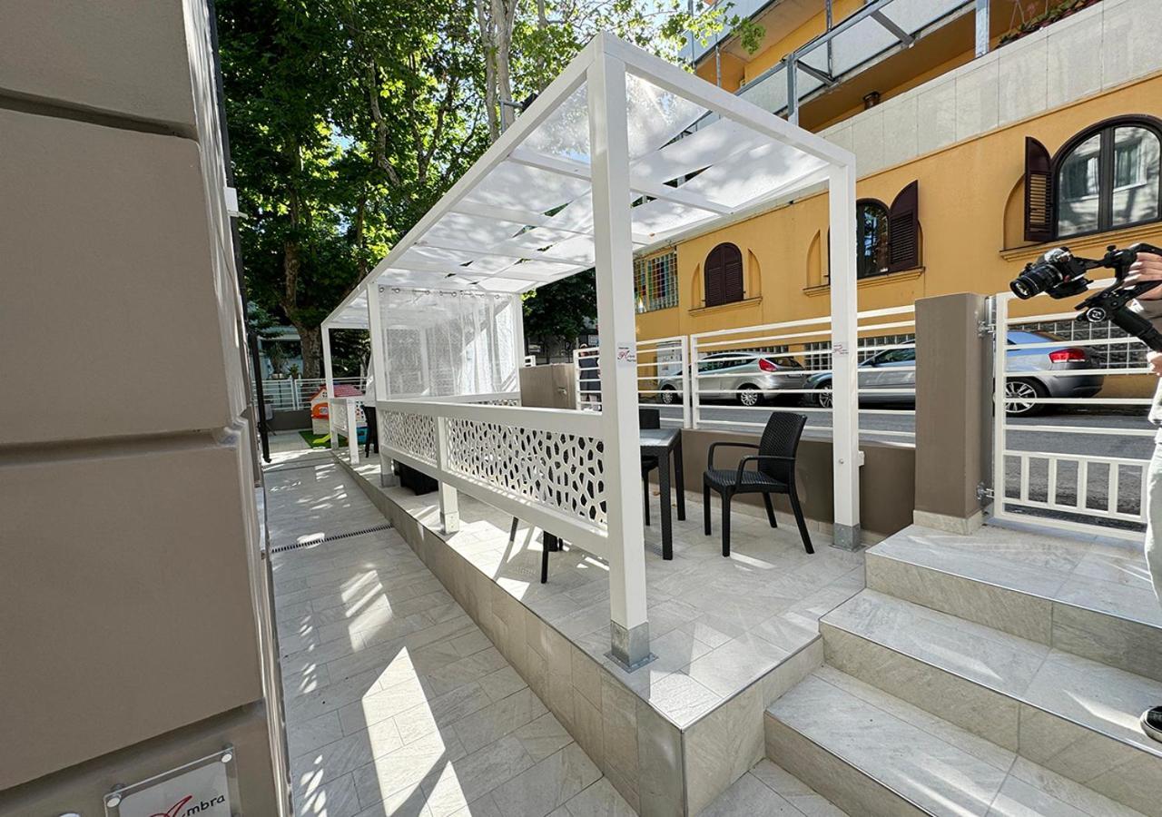 Chiama Hotel Rimini Bagian luar foto